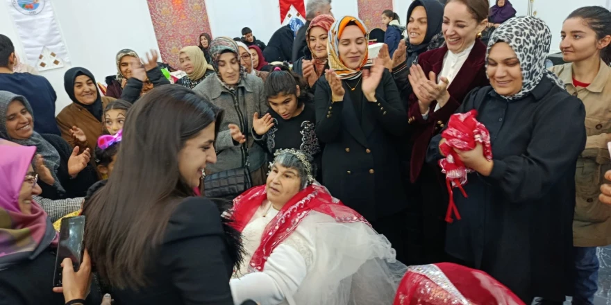 Özel Bireyler İçin Duygu Yüklü Kına Gecesi