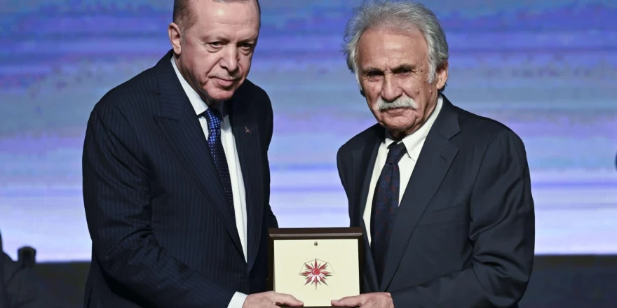 PROF. DR. FAHRİ IŞIK’A  CUMHURBAŞKANLIĞI’NDAN BÜYÜK ÖDÜL