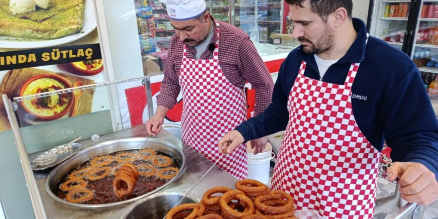 Ramazan’ın Gözdesi Halka Tatlısı