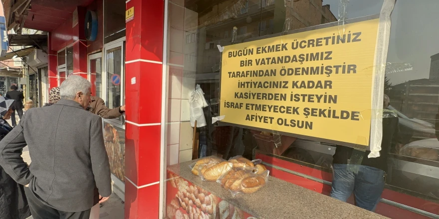 Regaip Kandilinde Anlamlı Hayır: Malatya’da Gün Boyu Ücretsiz Ekmek Dağıtıldı