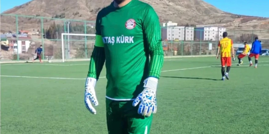 Sahada Ölümle Burun Buruna: Kaleci Son Anda Hayata Tutundu