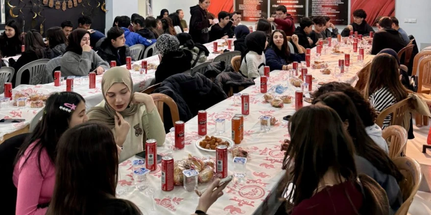 Şehriban Günata Anadolu Lisesi’nde Geleneksel İftar Buluşması