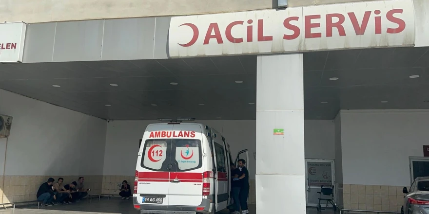 Selçuklu Mahallesinde Trafik Kazası: 6 Kişi Yaralandı