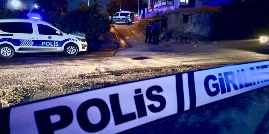 Silahla Ayağından  Vuruldu, Hastaneye Kendi Gitti