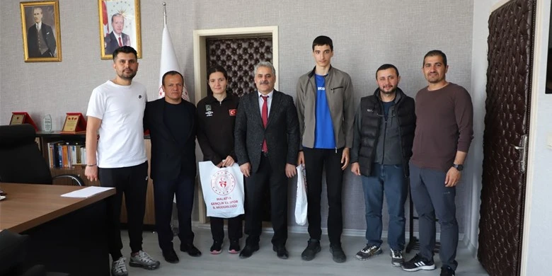 Sporcu Yağmur ve Akgün Avrupa Şampiyonasına katılacak