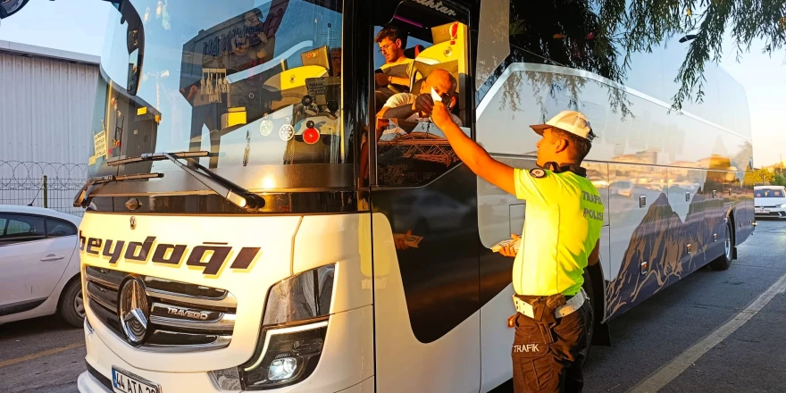 Tatil Ve Seyahat Döneminde Emniyet Kemeri Hayat Kurtarıyor