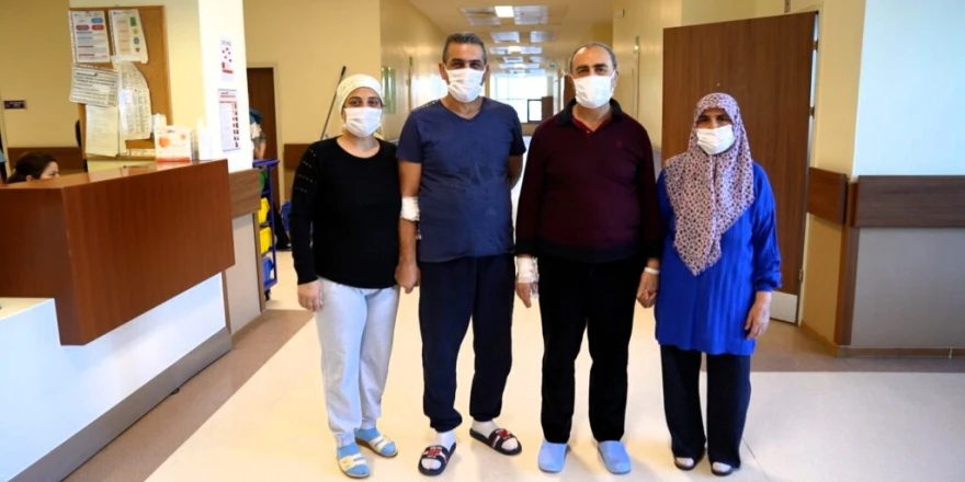 Turgut Özal Tıp Merkezi’nde 2’li Çapraz Böbrek Nakli Başarıyla Tamamlandı