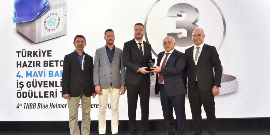 Türkiye Hazır Beton Birliğinin 4. Mavi Baret İş Güvenliği Ödülleri sahiplerini buldu