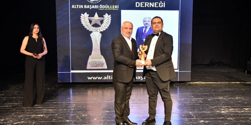 Türkiye Kentsel Tesis Yönetim Derneği Malatya İl Başkanı Süleyman Eski’ye “Altın Başarı Ödülü”