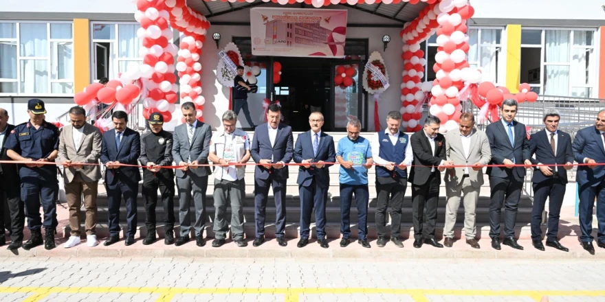 Vali Seddar Yavuz Hollandalı Gurbetçiler Anadolu Lisesi Açılış Törenine Katıldı