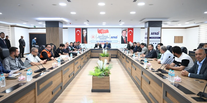 Vali Seddar Yavuz TOKİ Beton Santralleri İstişare Toplantısına Katıldı