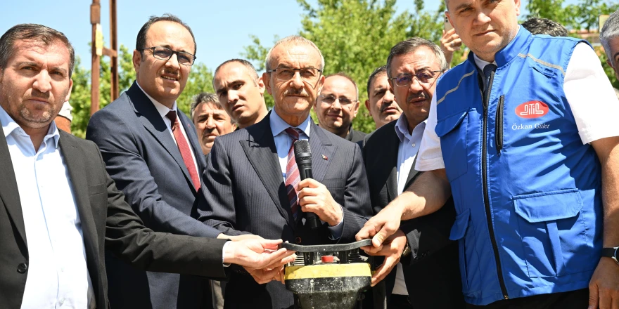 Vali Seddar Yavuz Orduzu Mehmet Turgut Camii Temel Atma Törenine Katıldı