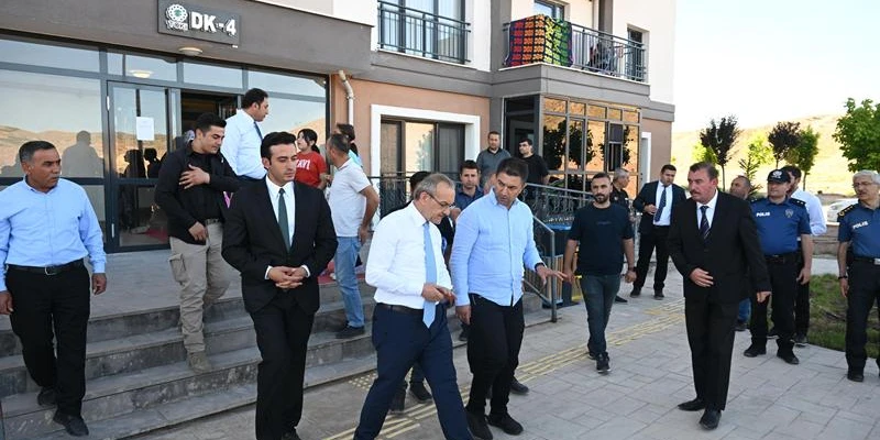 Vali Seddar Yavuz Kuluncak İlçesinde İncelemelerde Bulundu