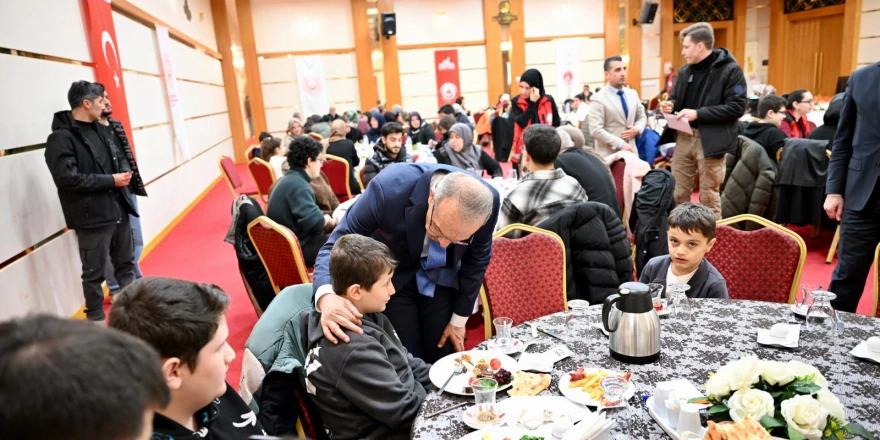 Vali Seddar Yavuz: Ebeveyn Kaybı Yaşayan Evlatlarımız Asla Yalnız Değil