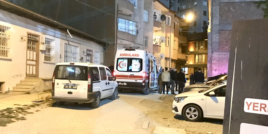 Yalnız Yaşadığı Evde Düşüp Hayatını Kaybetti