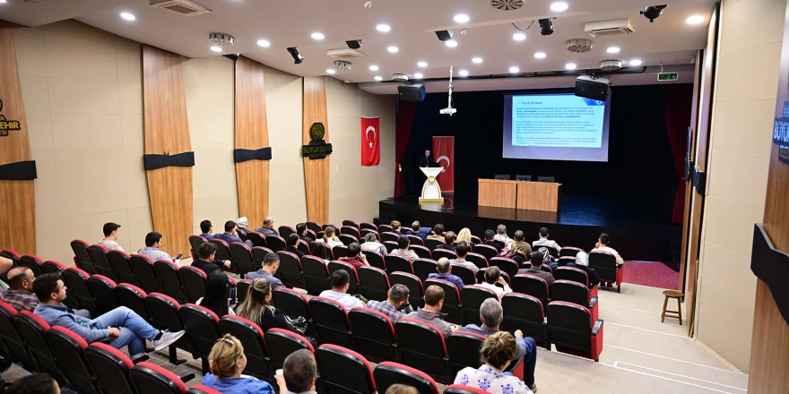 ‘YAPI OKULU’ PROJESİNDE DEPREME DAYANIKLI  YAPI TASARIMI ANLATILDI