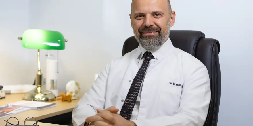 Yaşlılar Neden Düşer? Yaşlılarda Düşmeyi Önlemenin 4 Yolu