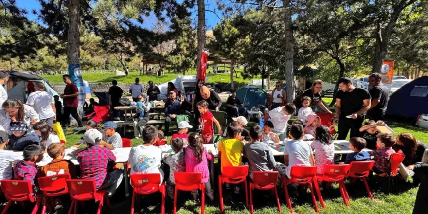 Yeşilyurt Belediyesinin ‘Aile Çadır Kampı’ Keyifli Anlara Sahne Oldu
