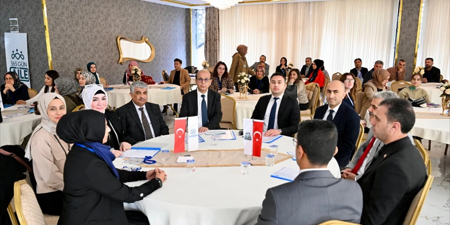 Yeşilyurt Belediyesi, Türkiye’de İlk Kez ‘Aile Mentörlüğü’ Projesini Hayata Geçirdi