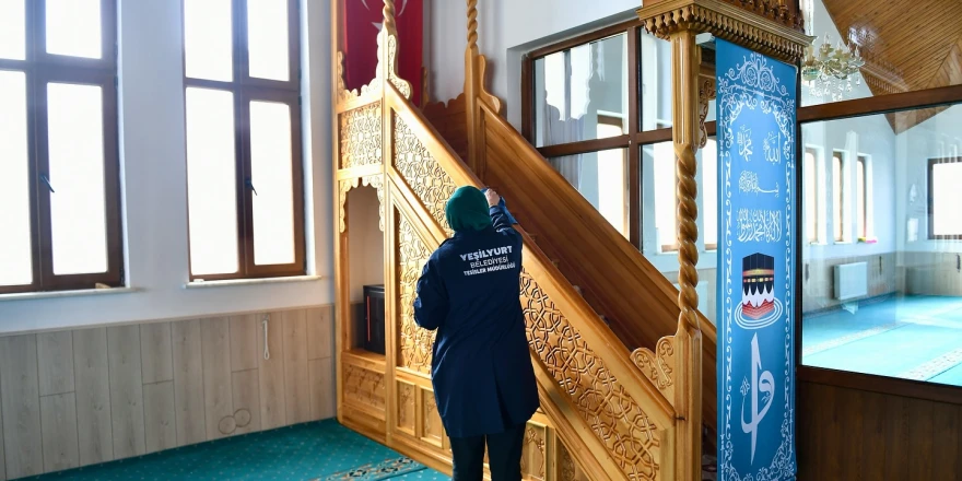 Yeşilyurt Belediyesi’nden Ramazan’da Dört Koldan Temizlik Seferberliği!